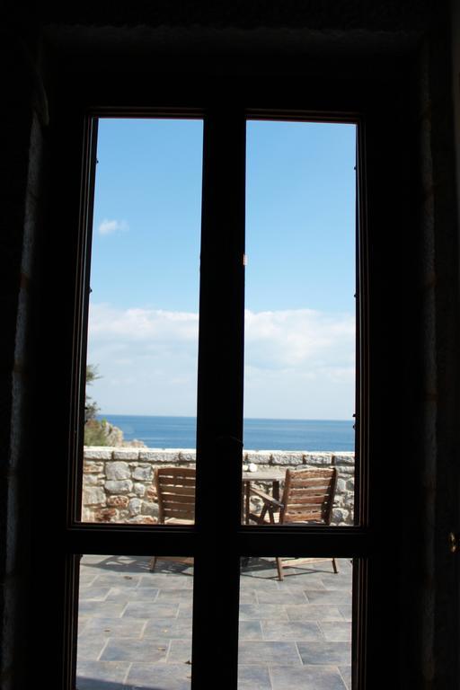 Lalloudes Seaside Accommodation Exo Nimfion Pokój zdjęcie