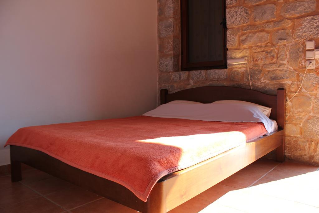 Lalloudes Seaside Accommodation Exo Nimfion Pokój zdjęcie