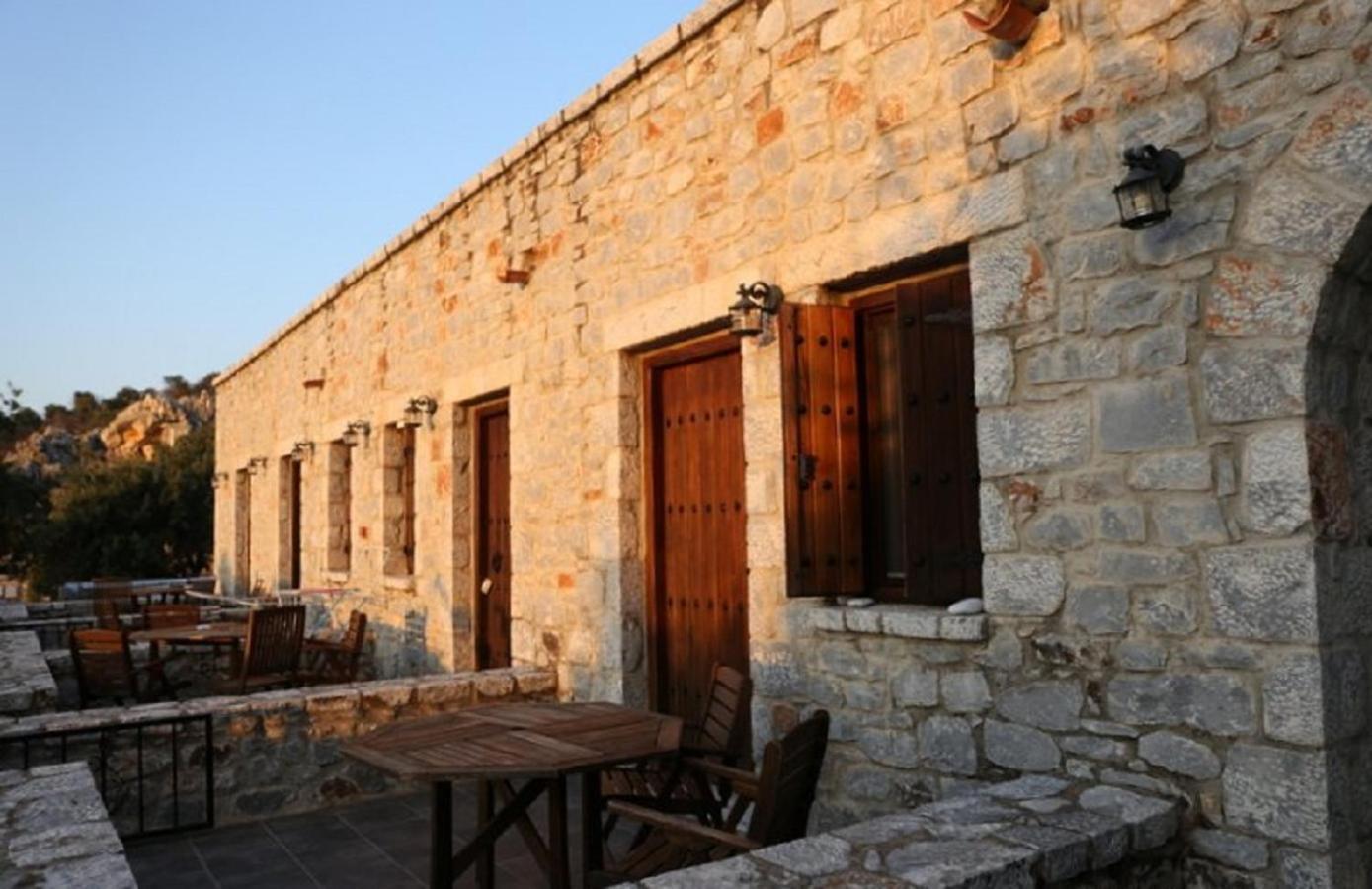 Lalloudes Seaside Accommodation Exo Nimfion Zewnętrze zdjęcie